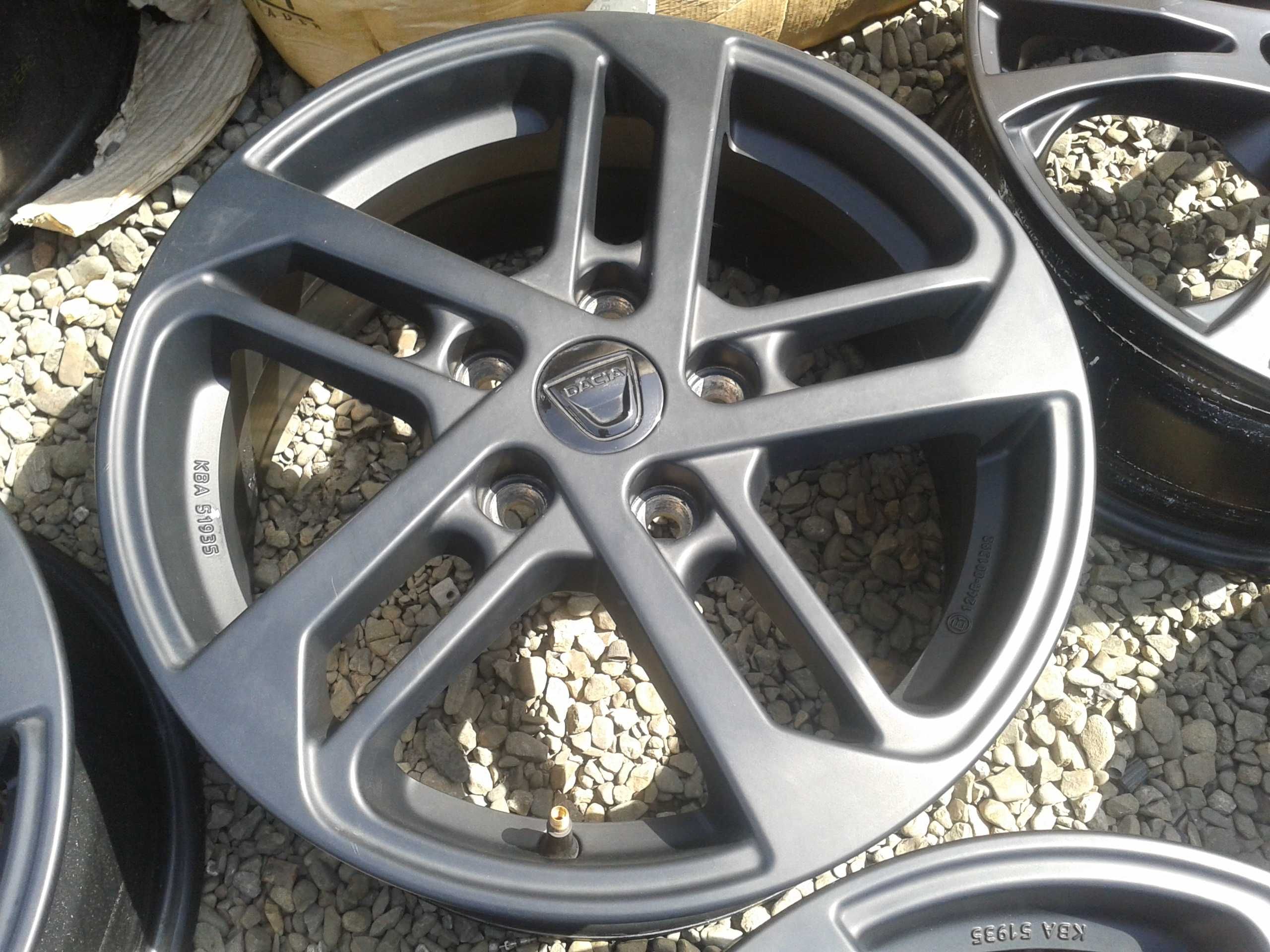 oryginalne r16 felgi dacia duster trafic vivaro talento mielec 5x114,3