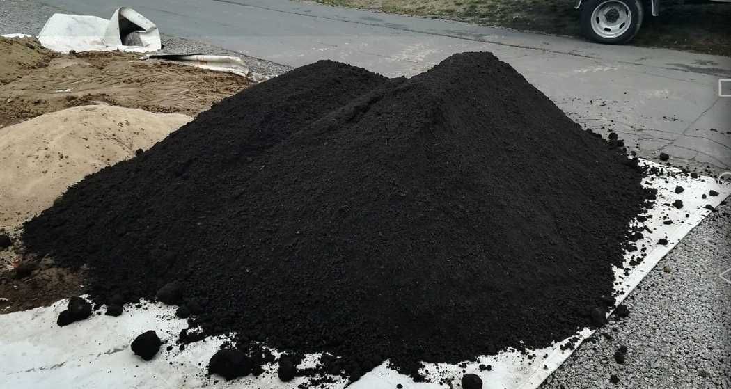 Czarnoziem Czysty Ziemia do ogrodu pod warzywa trawnik kompost koparka