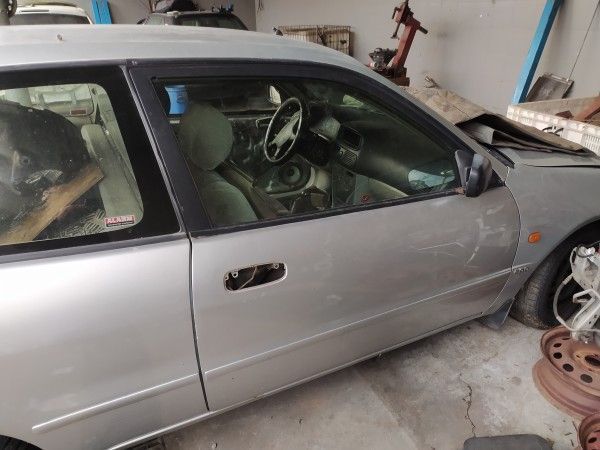 Vidro Porta Frente Direita Toyota Corolla (_E11_)