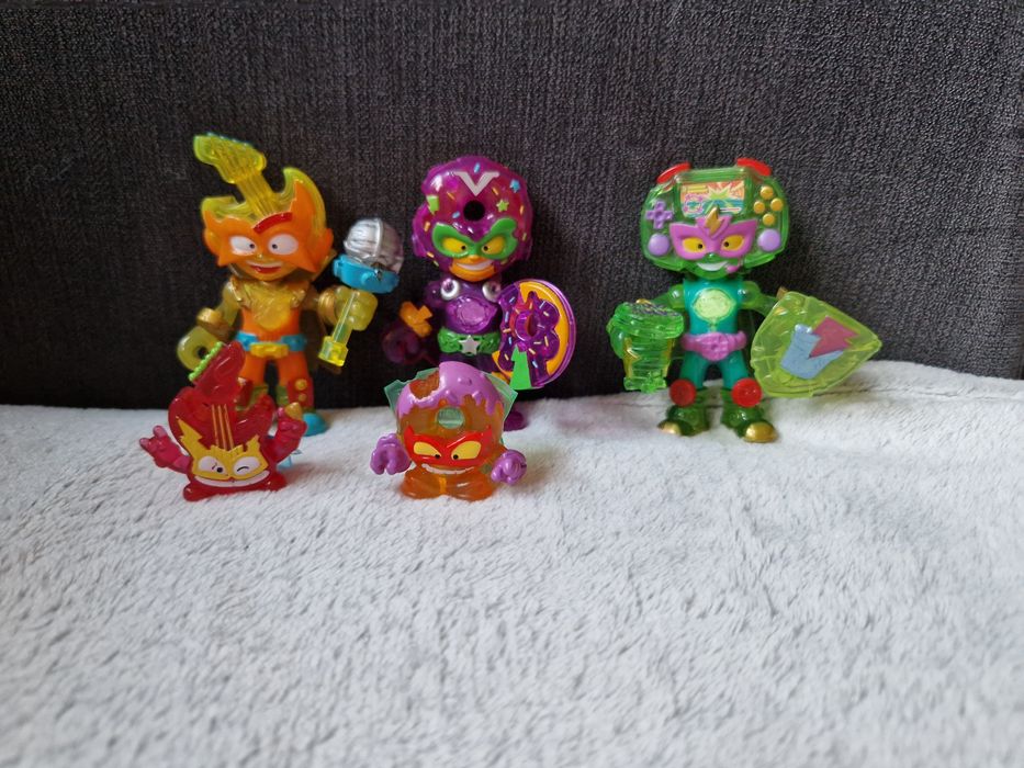 3 figurki Super Things/ Zings SERIA 9