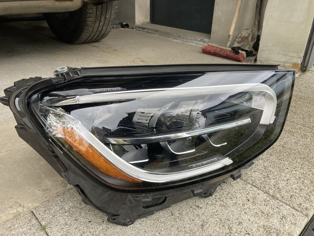 Lampa prawa przod Mercedes GLC Lift 19+ Usa Kompletna !