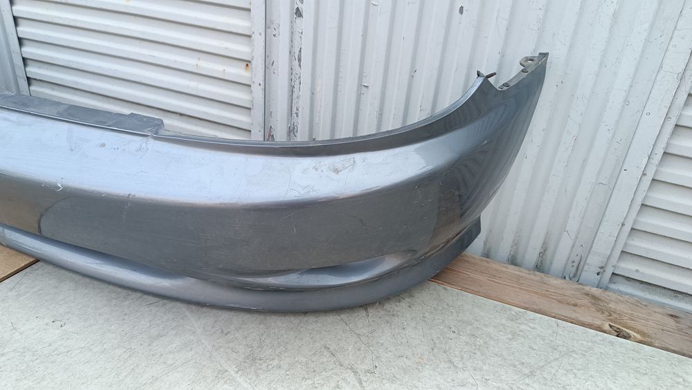 Vendo parachoque de frente Kia rio ano 2002