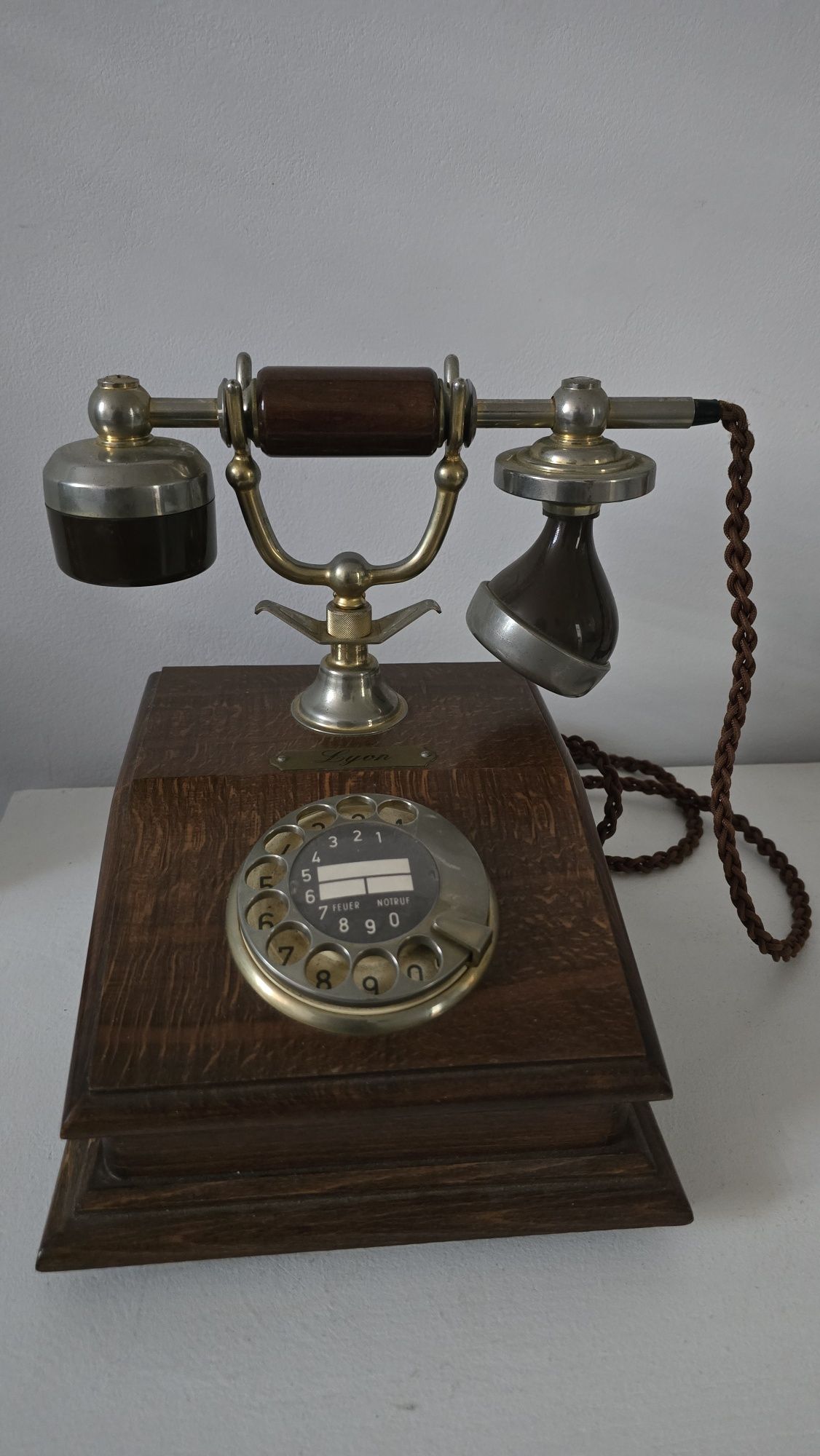 Telefon stacjonarny Lyon