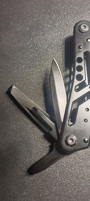 Szczypce wielofunkcyjne, narzędzie składane, kieszonkowe, czarne