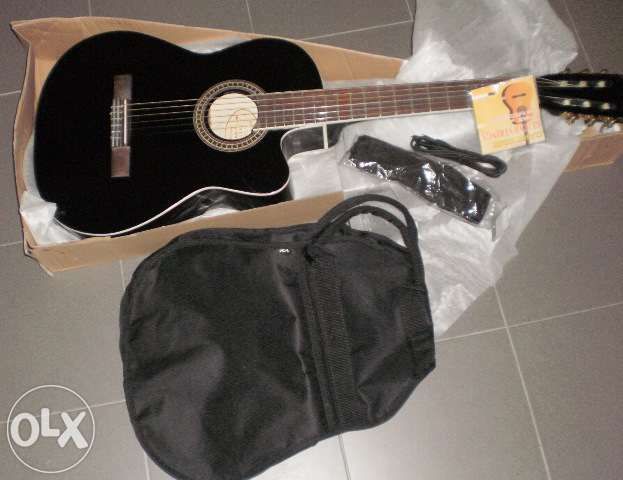 Set guitarra eletroacústica com equalizador e cordas nylon