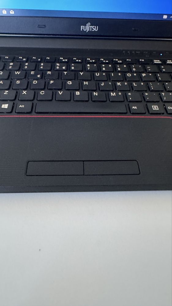 Fujitsu e744 i5 8gb 256ssd 14 mat wifi usb 3.0 Windows 10/11