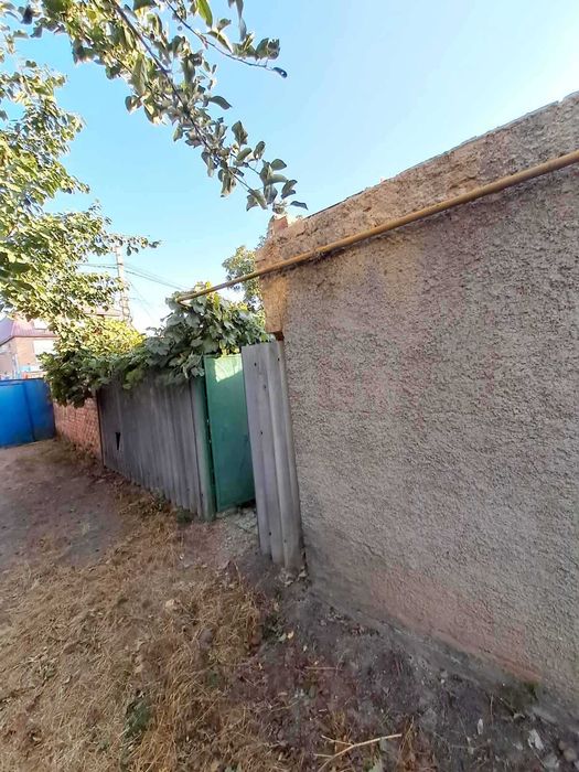 Продам будинок під реконструкцію та з/д по вул.Кропивницького-Гоголя.