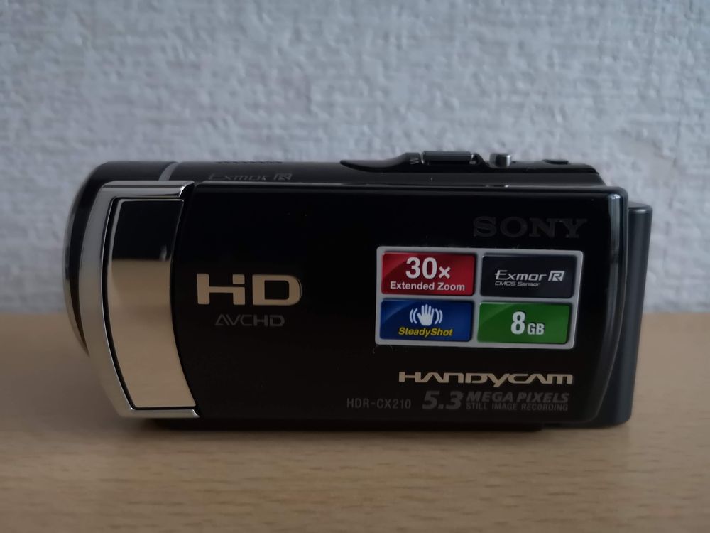 Kamera Sony HDR-CX210