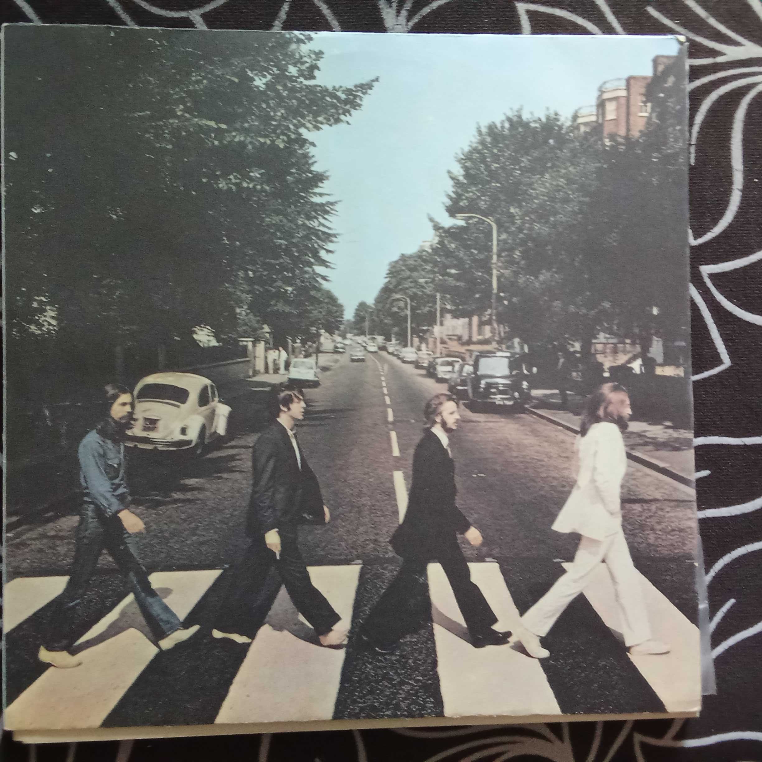 Продам LP с группой The Beatlts