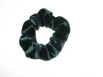 scrunchie gumka do włosów welur ciemny zielony kolory NOWA