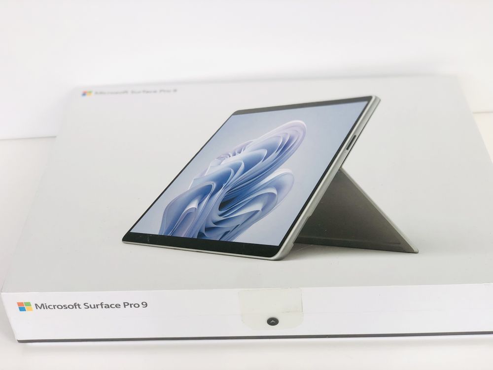 Новий Планшет Microsoft Surface Pro 9 Platinum (2038) QIL-00004