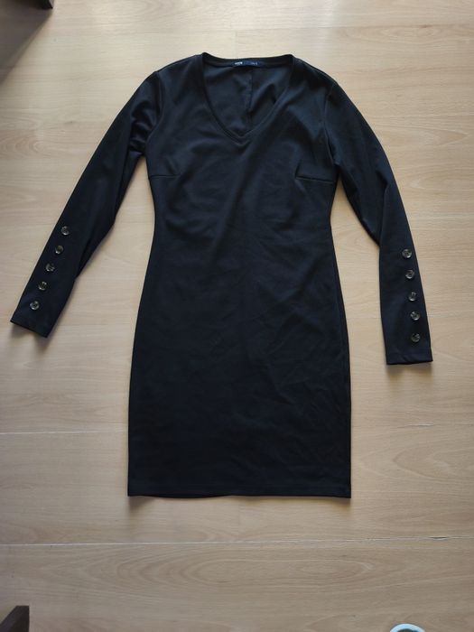 Czarna sukienka rozmiar s