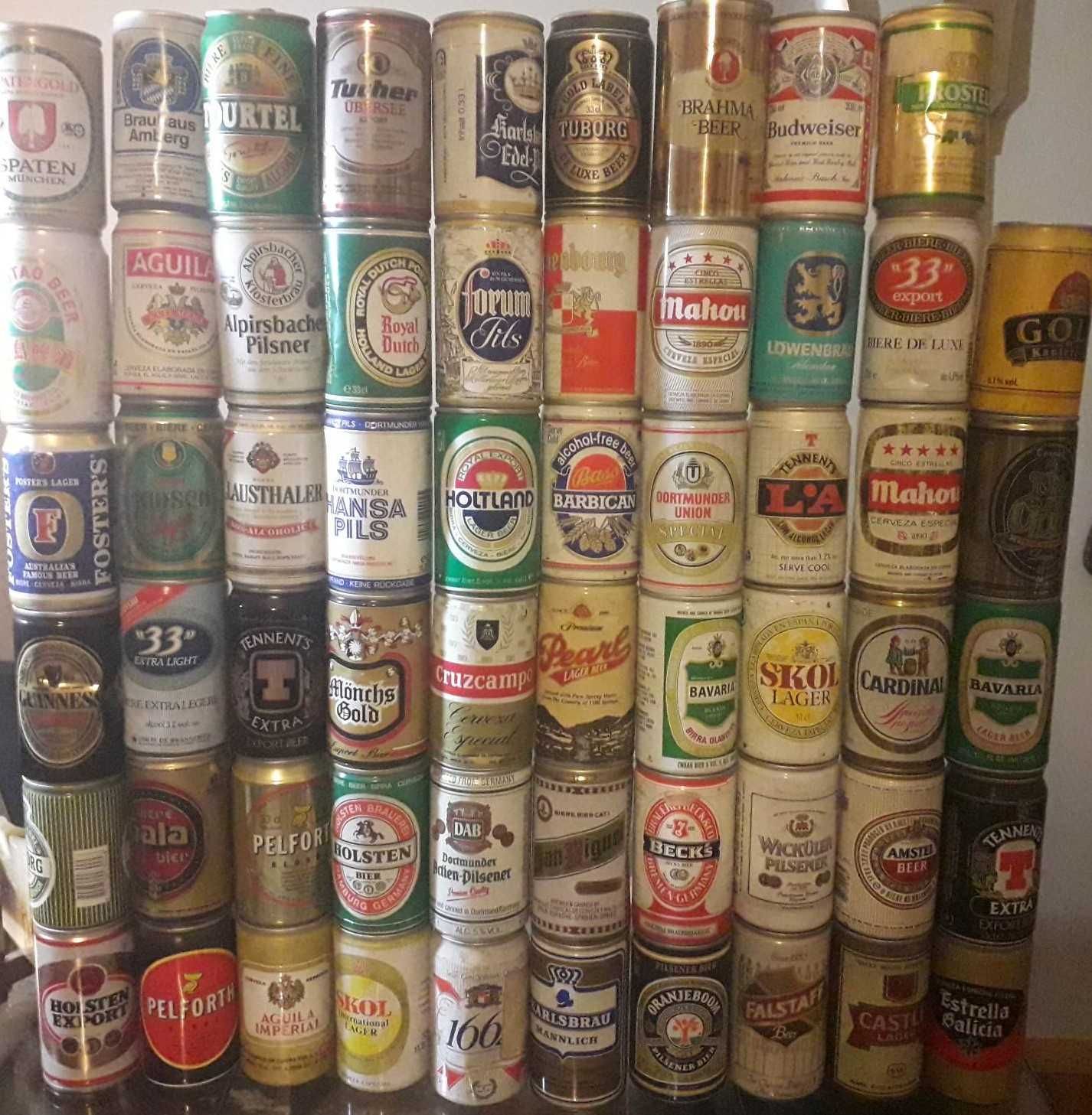 Vendo 59 latas vazias de Cerveja de várias nacionalidades