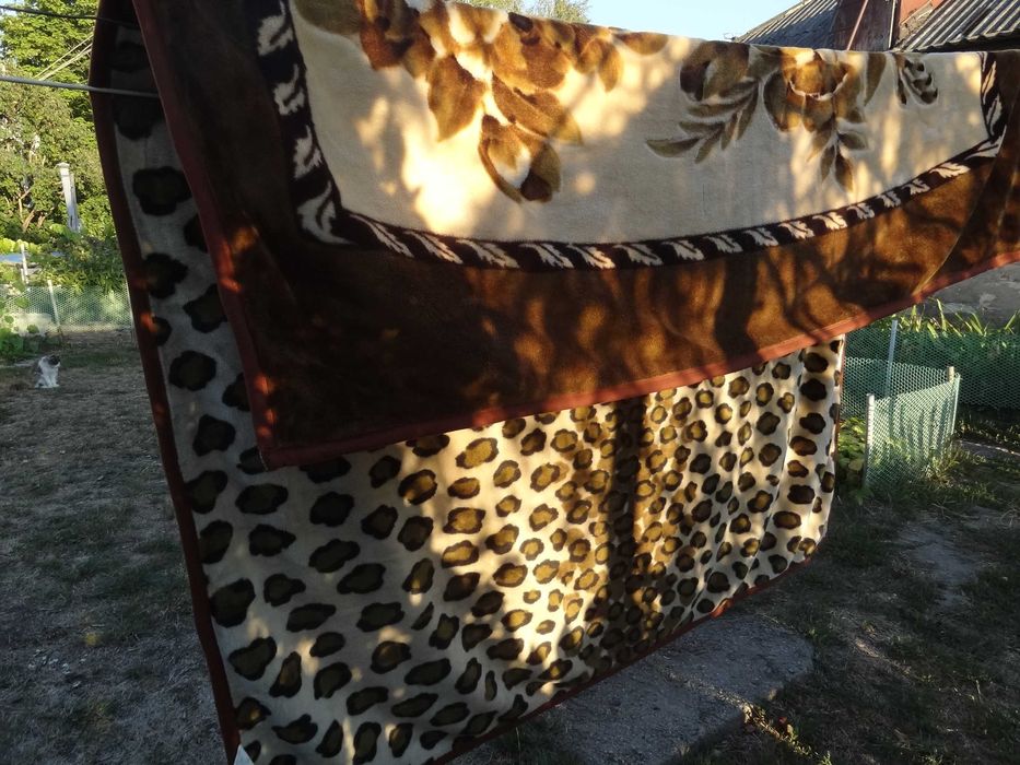 Большое теплое  красивое одеяло 2.30х 2м