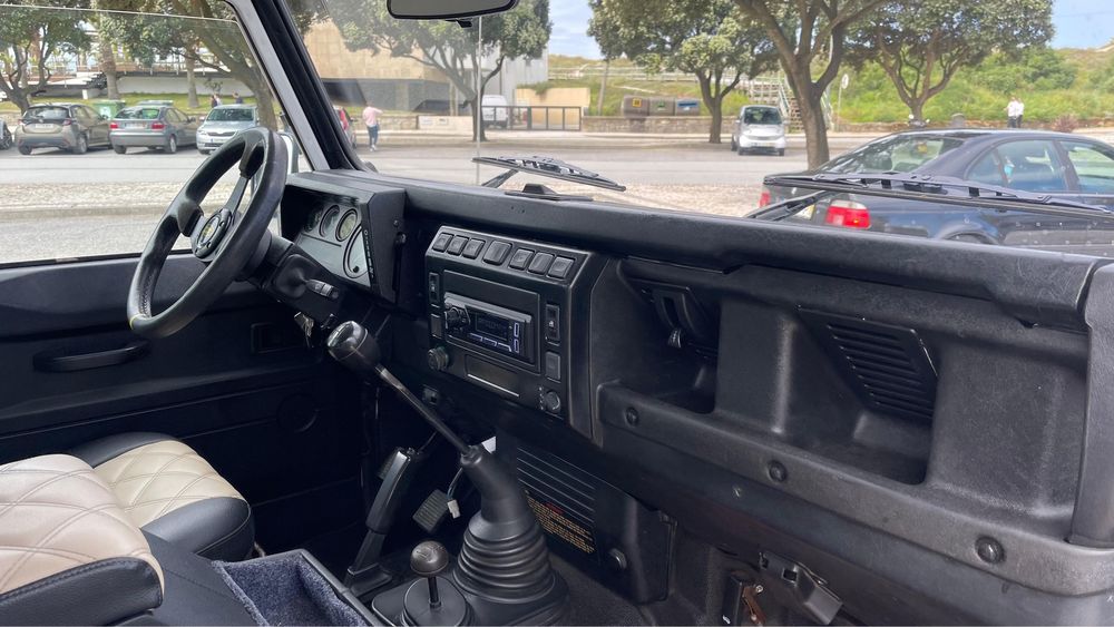 Land Rover Defender 110 TD5 9 lugares