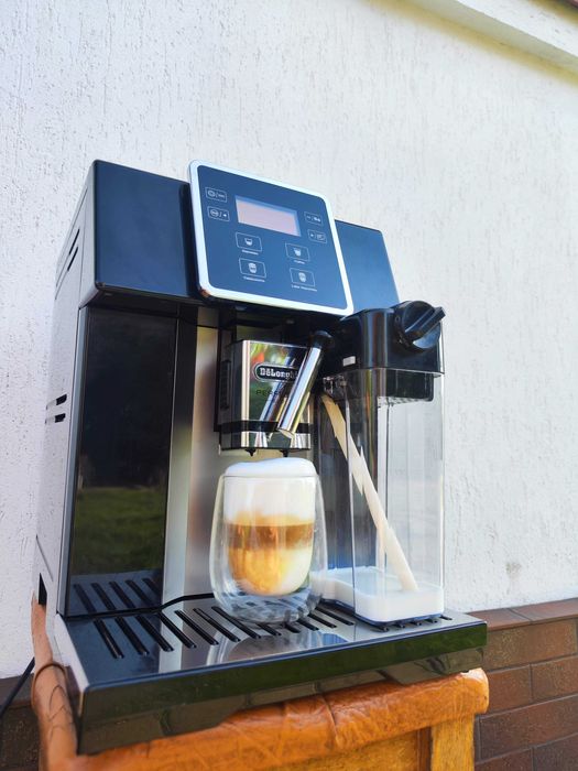 Кавомашина кофемашина Delonghi Perfecta EVO ESAM 428.40