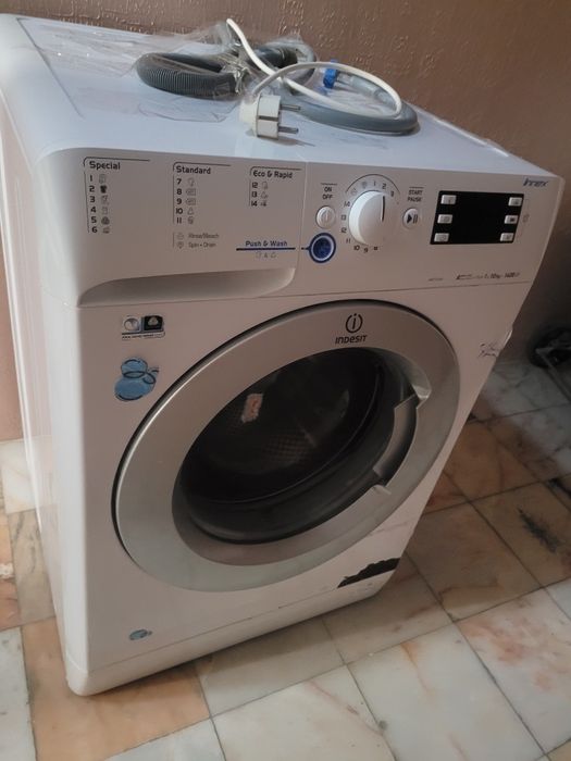 Maquina lavar roupa Indesit 10kg