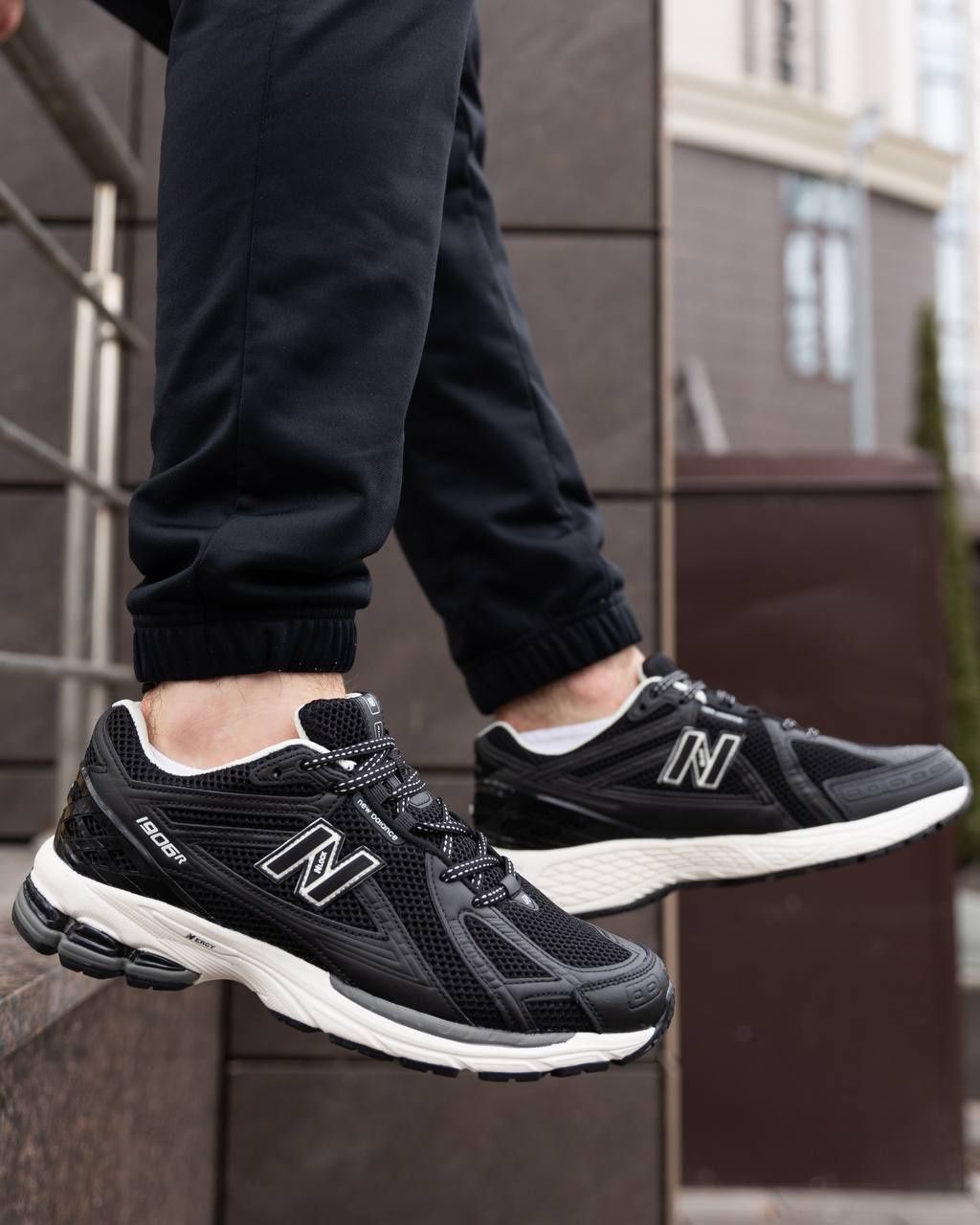 New Balance , чоловічі кросівки, літні, з білою підошвою, чорний колір