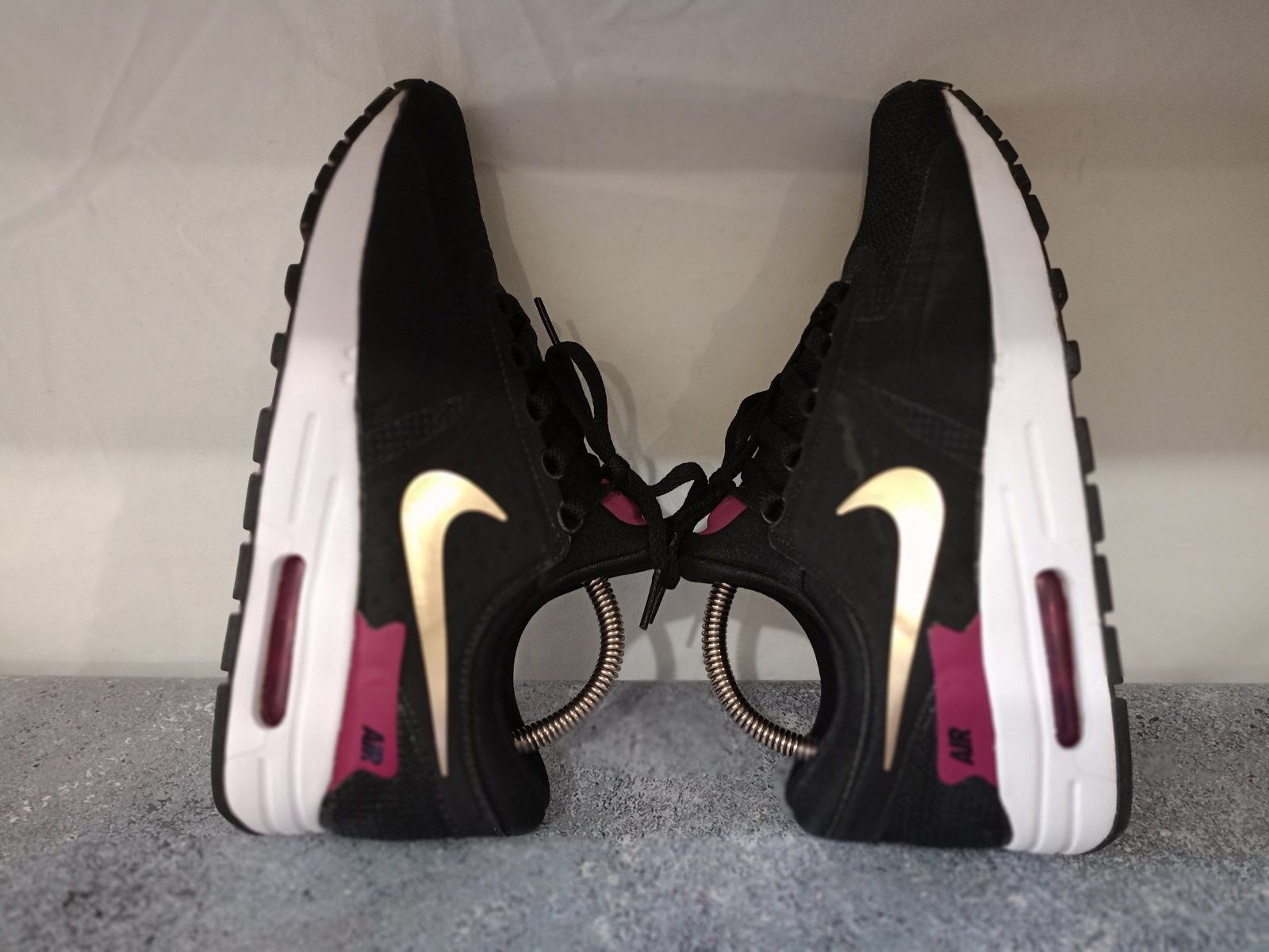 Женские кроссовки Nike Air Max Zero Essential (GS) Идеал 38/24 см