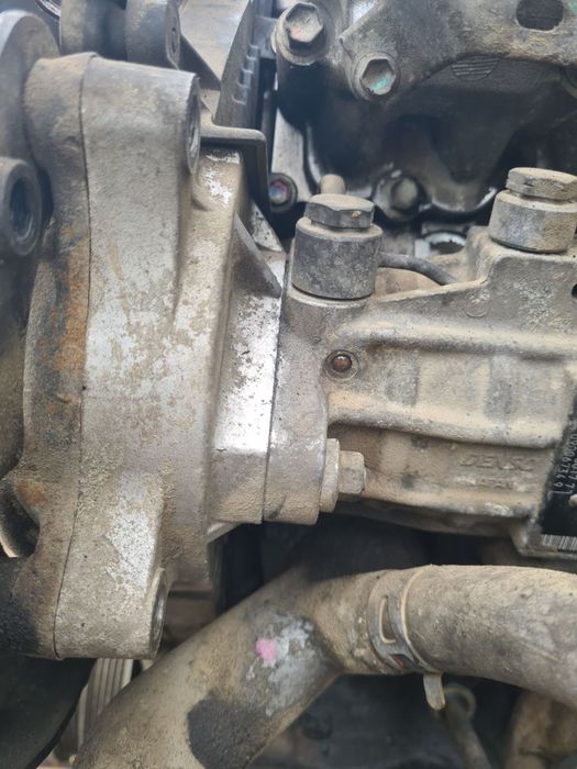 ТНВД Паливний насос Toyota Corolla Verso Avensis RAV 4 2210027010 2.0