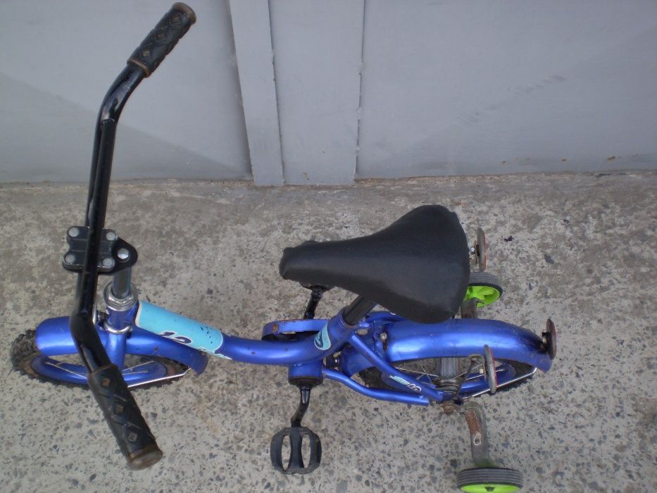 Продам б/у детский велосипед колеса 12" (с боковыми колесиками)