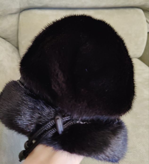 Норкові шапки жіночі