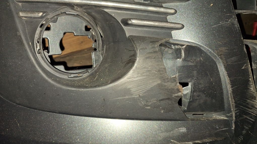 Zderzak przedni Peugeot 3008 I kolor ciemnonszary KTPD 2012 przed lift