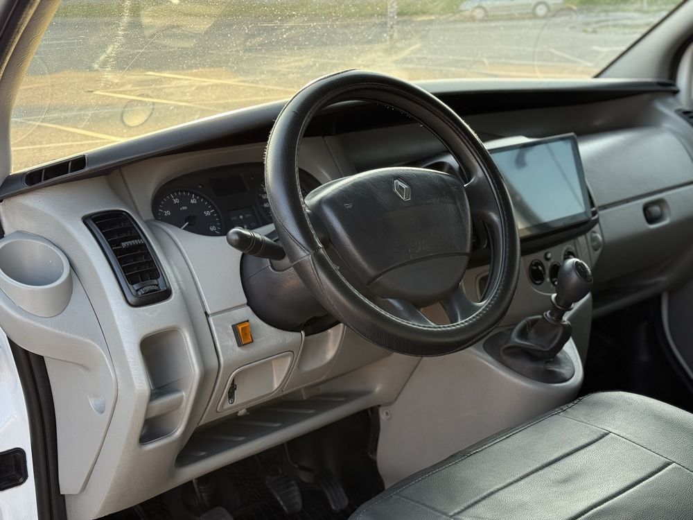 Бус Renault Trafic (1.9dCi) продаж та обмін (мінівен Vivaro Vito T5)