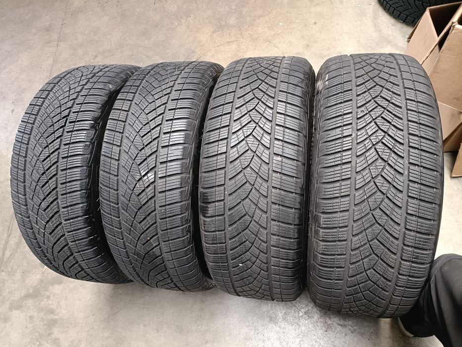 Opony zimowe Goodyear Ultragrip Performance GEN-1 SUV 255/55R19 111H