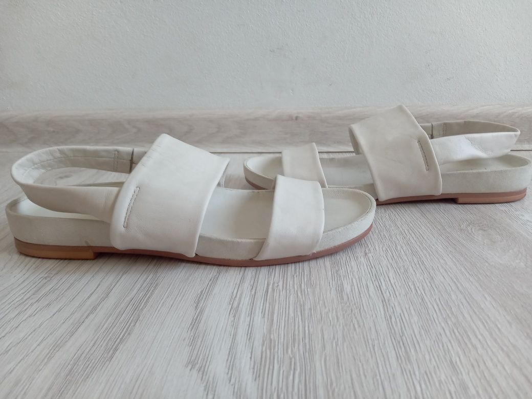 Sandały Clarks Pure Strap r.41