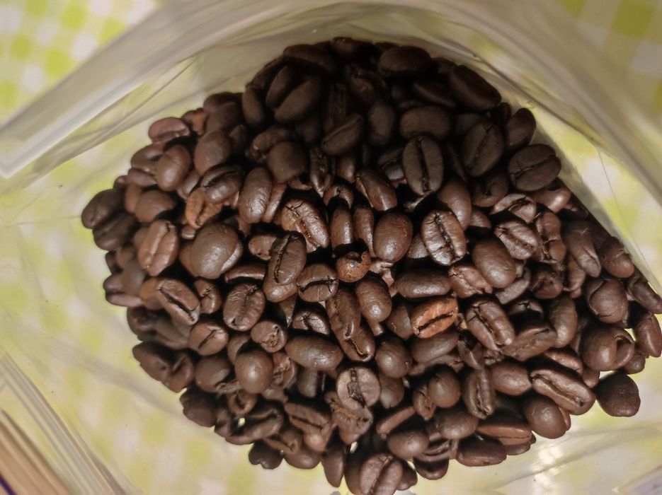 Кава в зернах 100% арабіка Starbucks