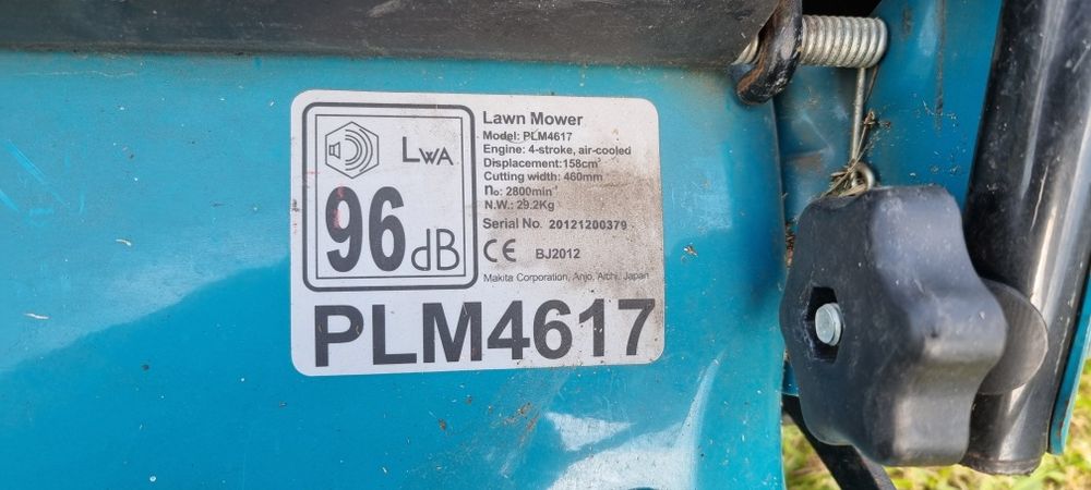 Kosiarka spalinowa Makita PLM4617