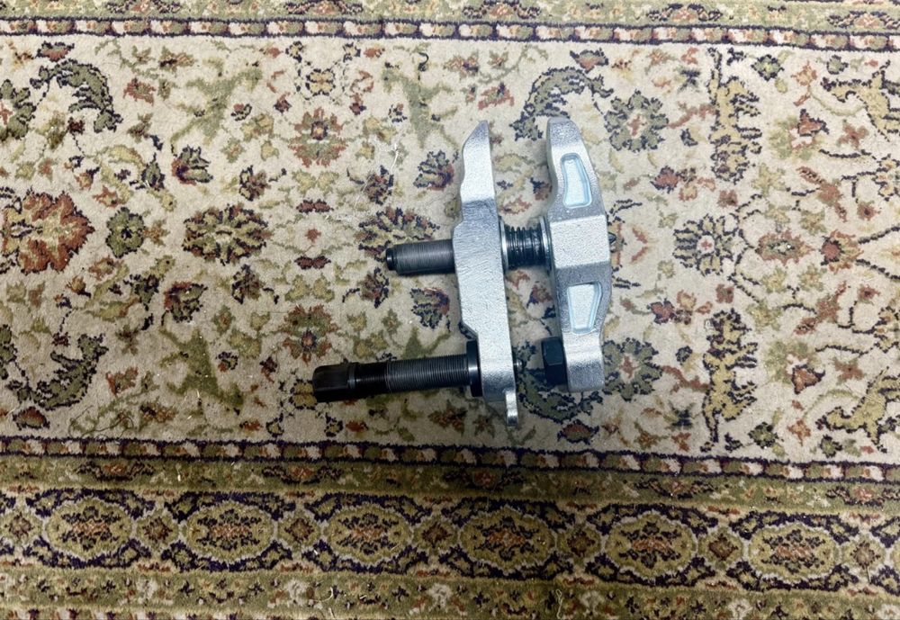 Saca Ponteiras e Rótulas para camiões