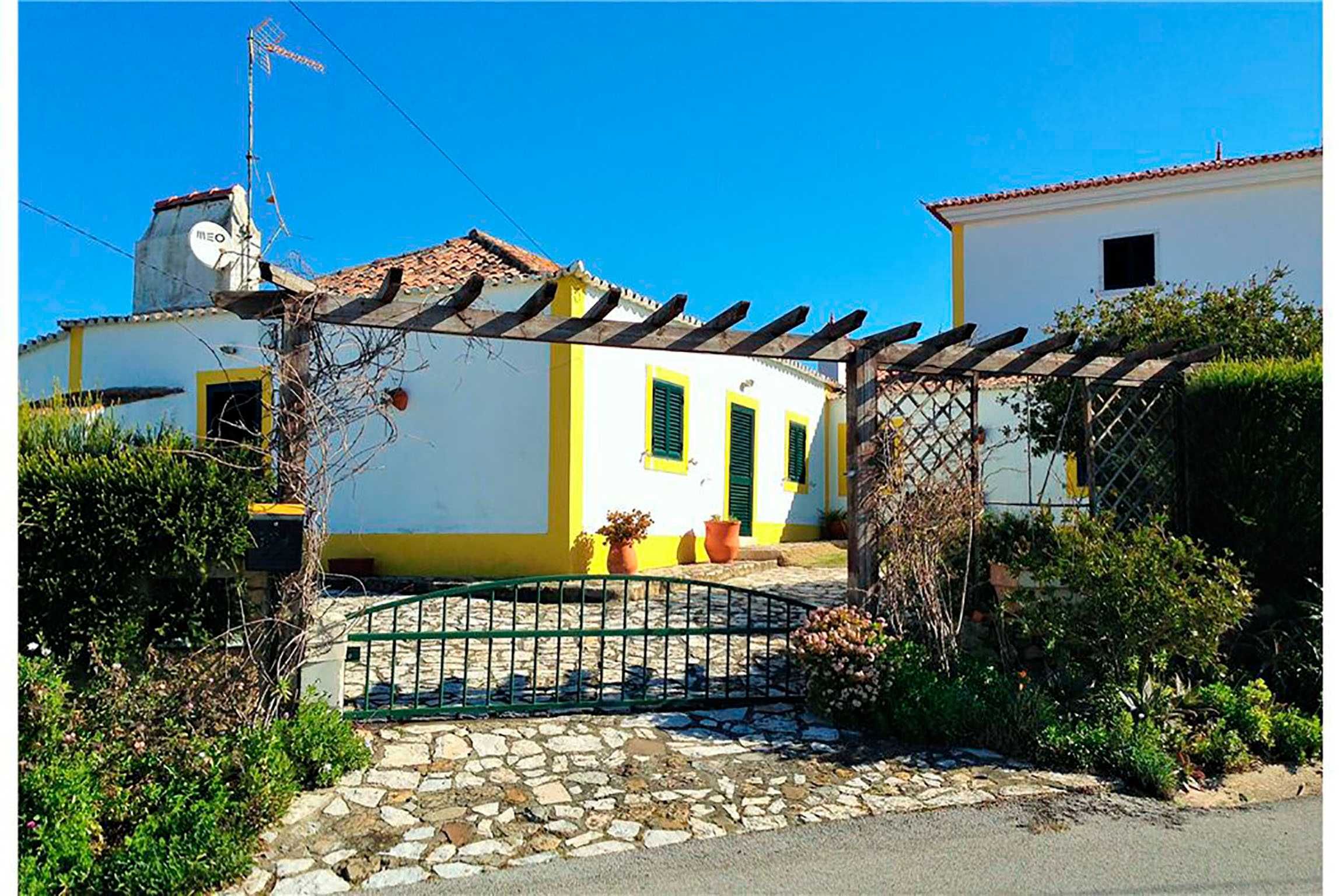 Casa T0 em Condomínio