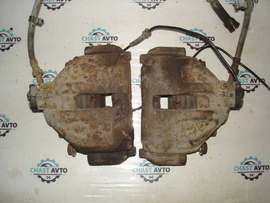 Суппорт со скобой передний Спринтер/ЛТ 35/Вито 638