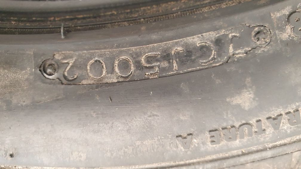 Opona letnia 225/45/17 Bridgestone re 040