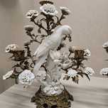 Lindíssimos castiçais em porcelana e metal