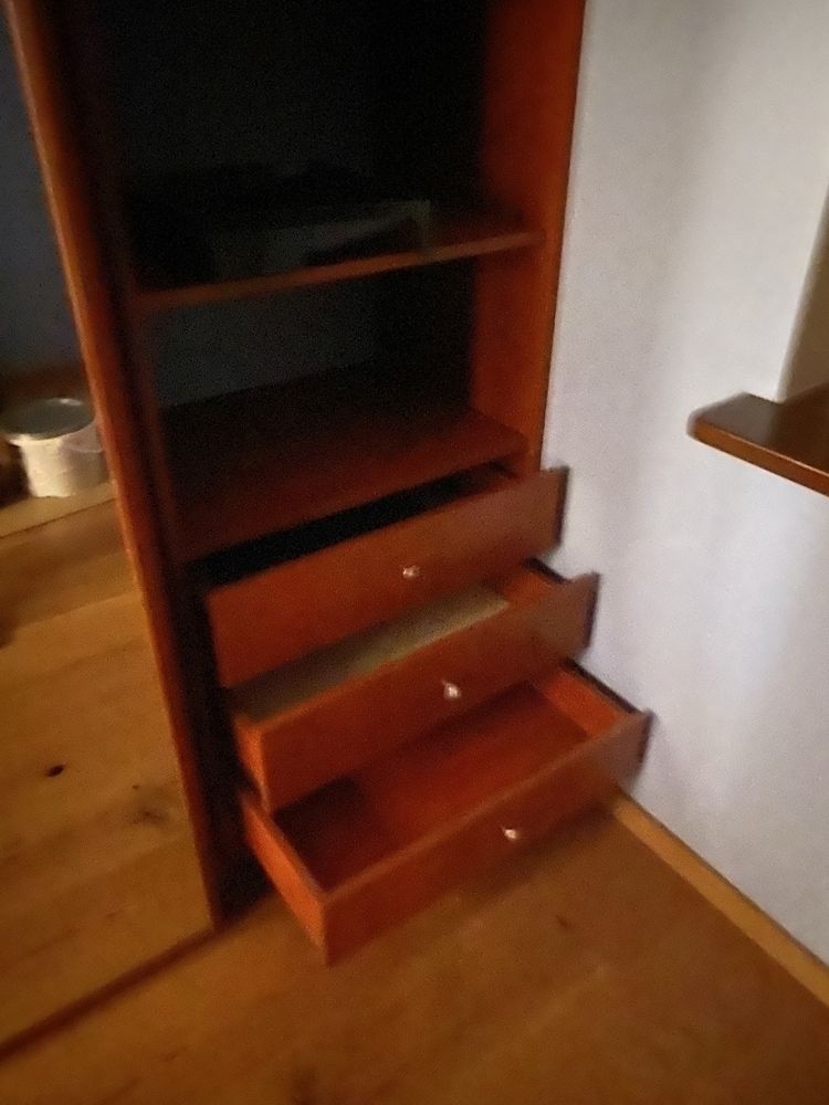Szafa przesuwna (wnękowa) z lustrem 230x150cm
