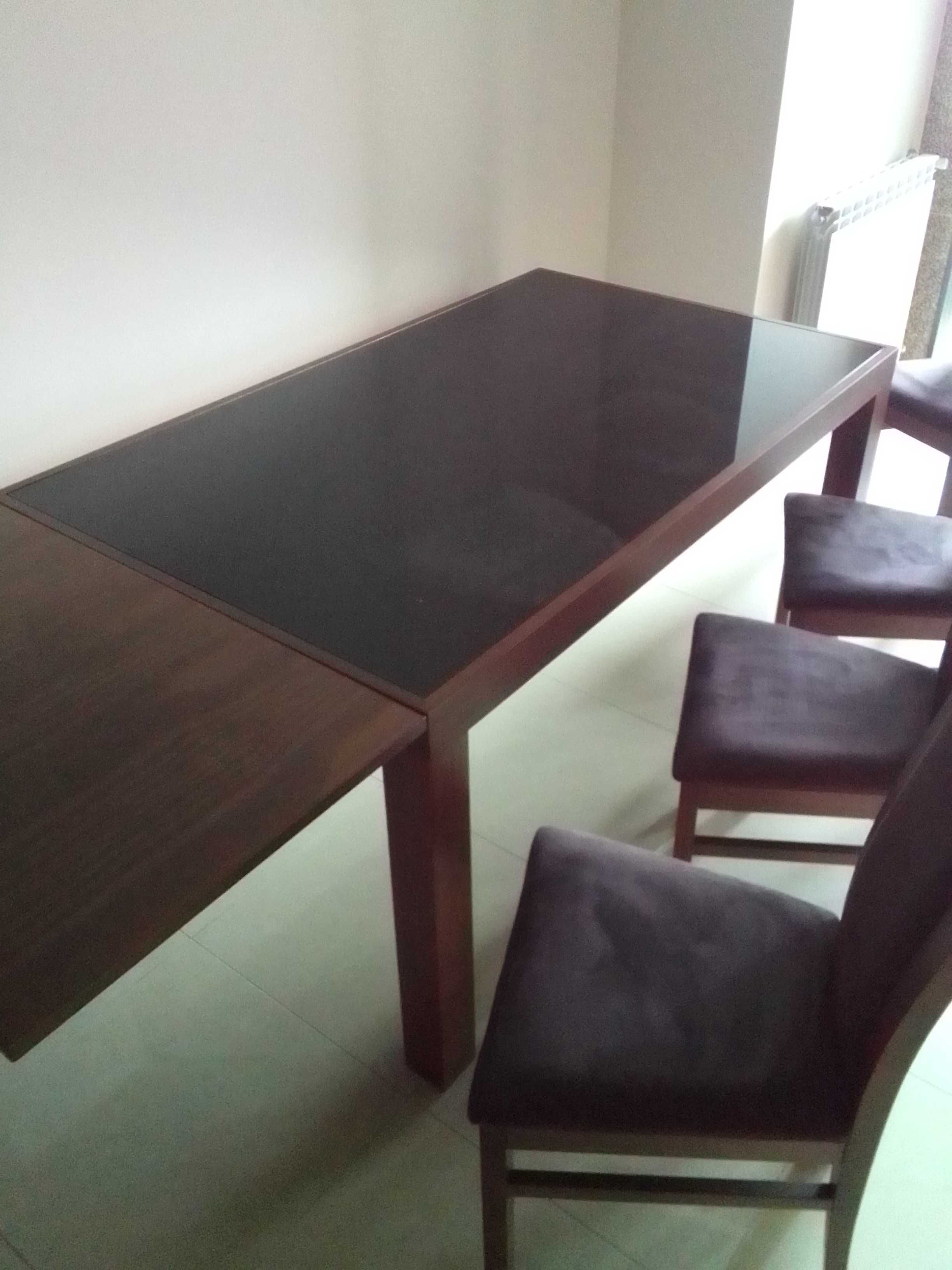 Mesa com extensão + 6 cadeiras
