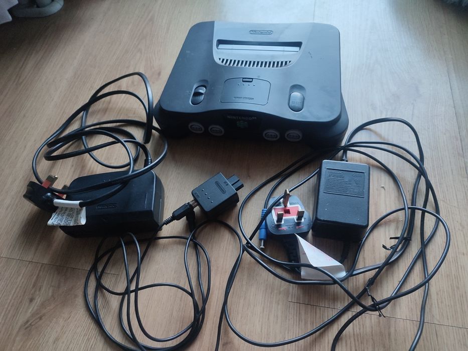 Konsola Nintendo 64 zestaw