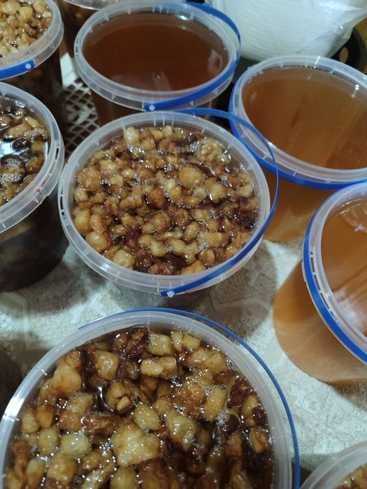 Смалець  і шкварки заляті смальцем з домашньої свинки