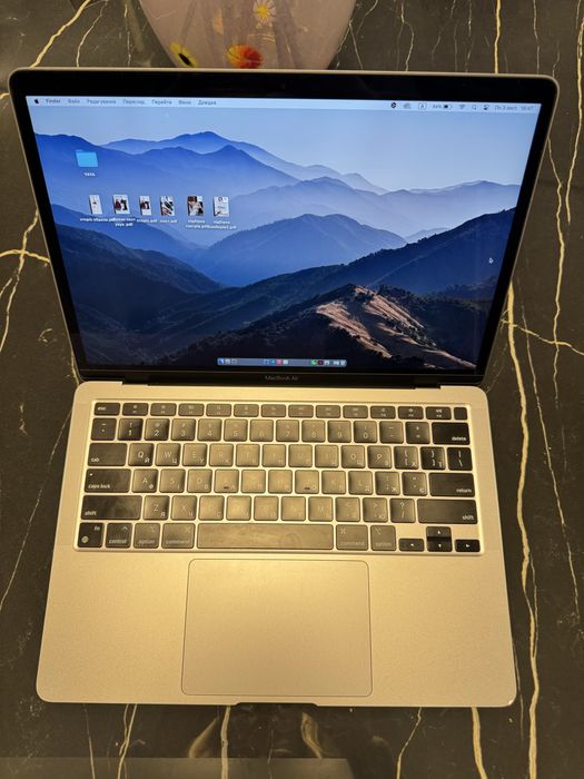 MacBook Air 13” з процесором M1, 8GB RAM і 256GB SSD