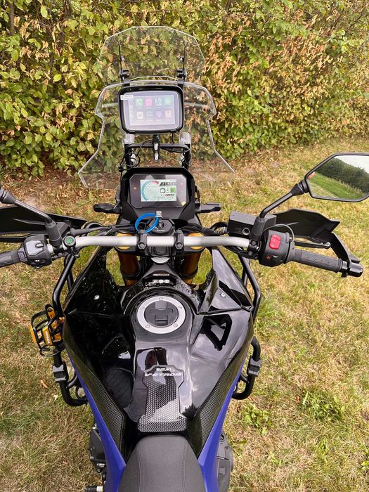 SUZUKI V-STROM 800 DE- Nowy (prawie) z super wyposażeniem i pełnym GAP