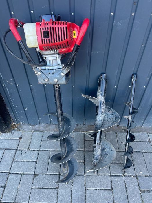 Wynajem wiertnicę spalinową / świder do gleby
