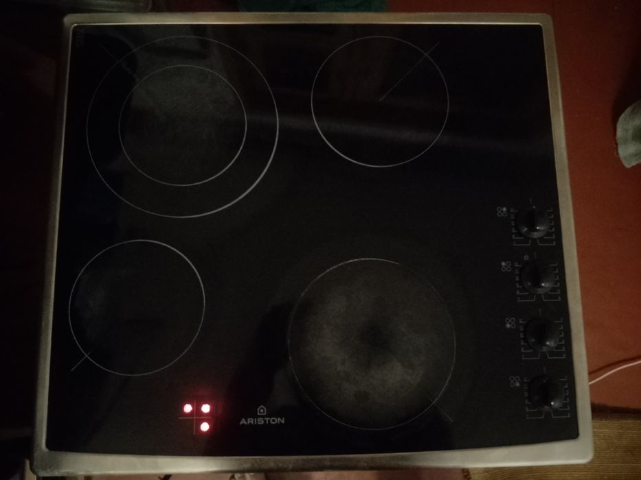Електроплита ARISTON