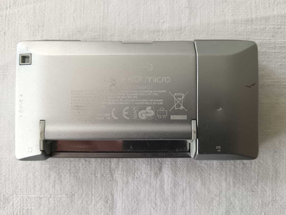 Console GameBoy Micro - Silver (Nintendo, Tested, Working, No Charger)
