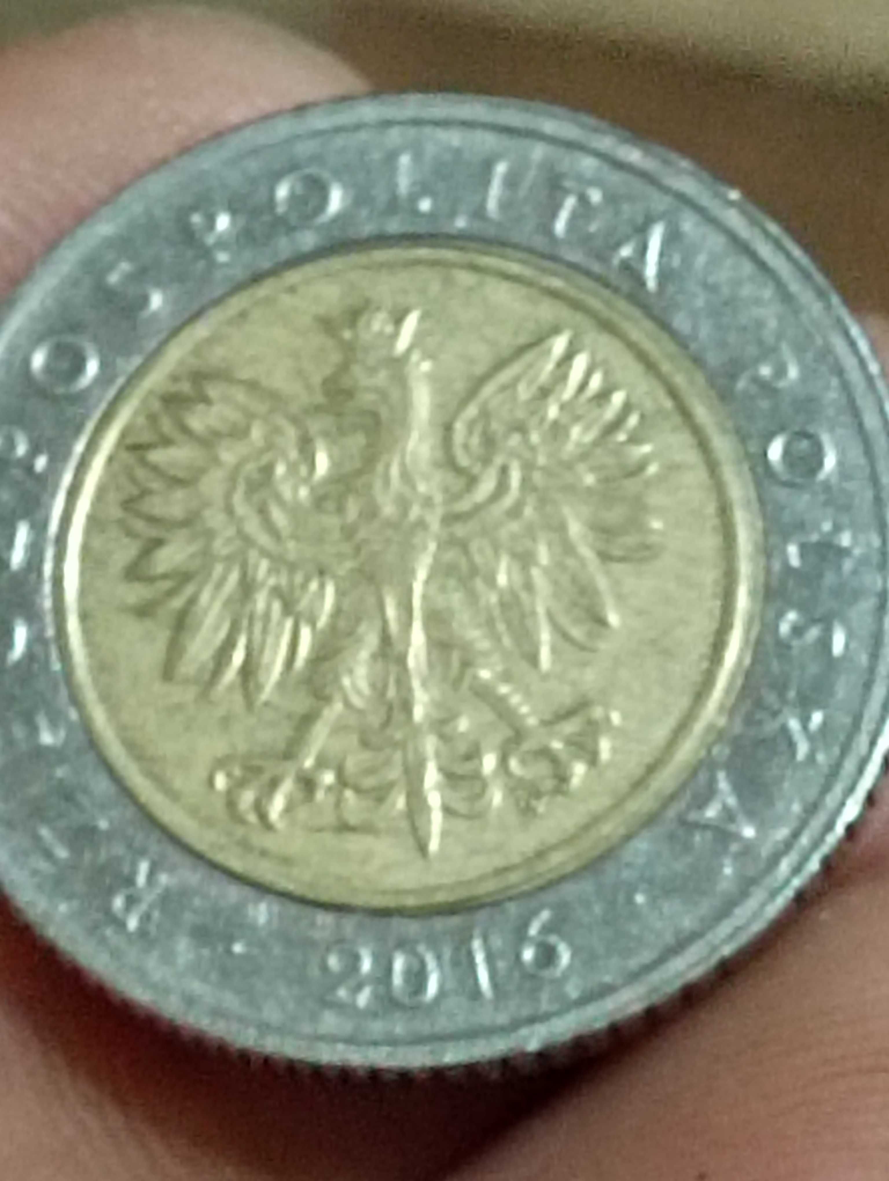 Sprzedam monetę 5 zloty 2016 r przesunięty pierścień