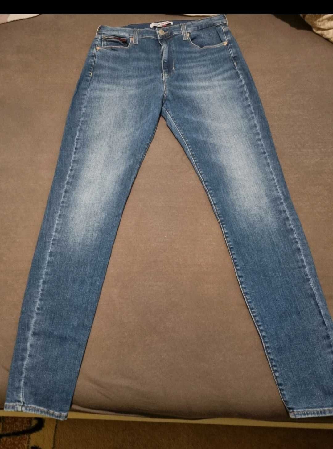 Spodnie damskie Tommy Hilfiger