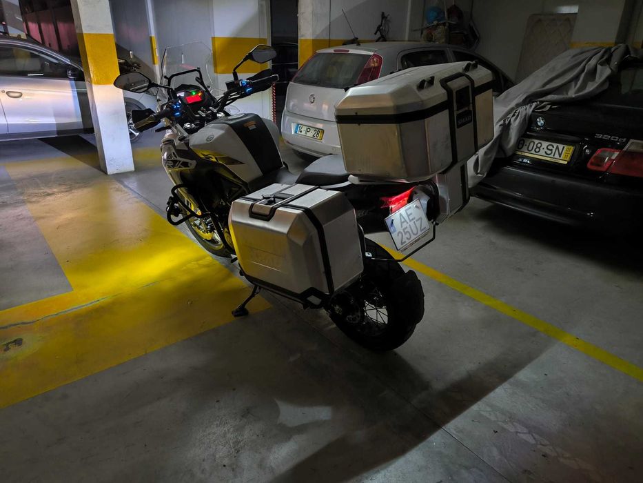 Mota Benelli Trk 502 X