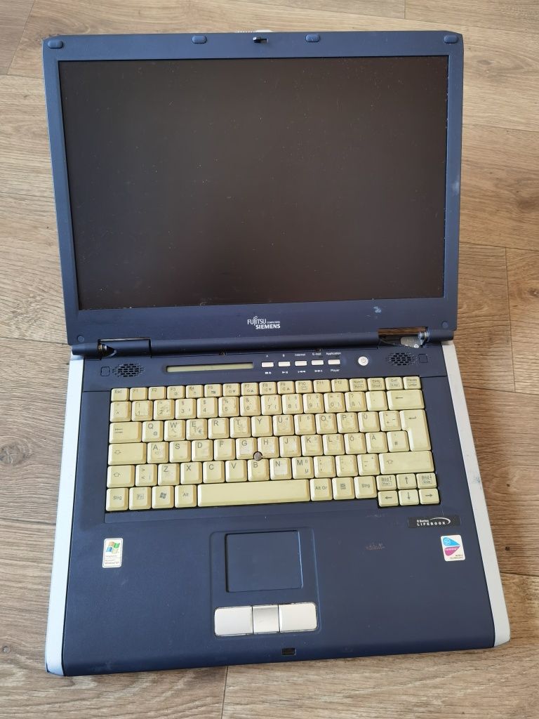 Ноутбук Fujitsu-Siemens Lifebook C1320. Windows 10, 1.5 RAM